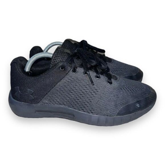 Under Armour UA Pursuit Triple Black 3021027-100 Youth 5.5 - Picture 3 of 10